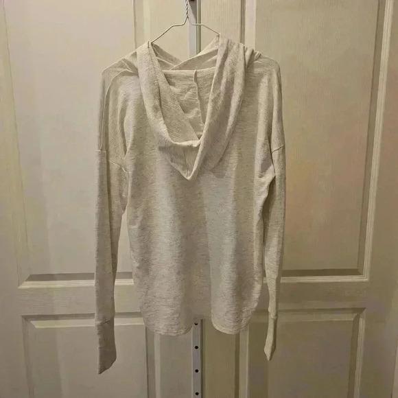 Calvin Klein Jeans Women's Hoodie - Stylish and Comfortable - Picture 3 of 5